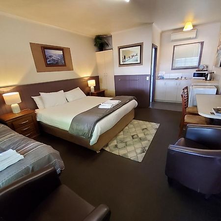 Coach House Inn Брайт Екстер'єр фото