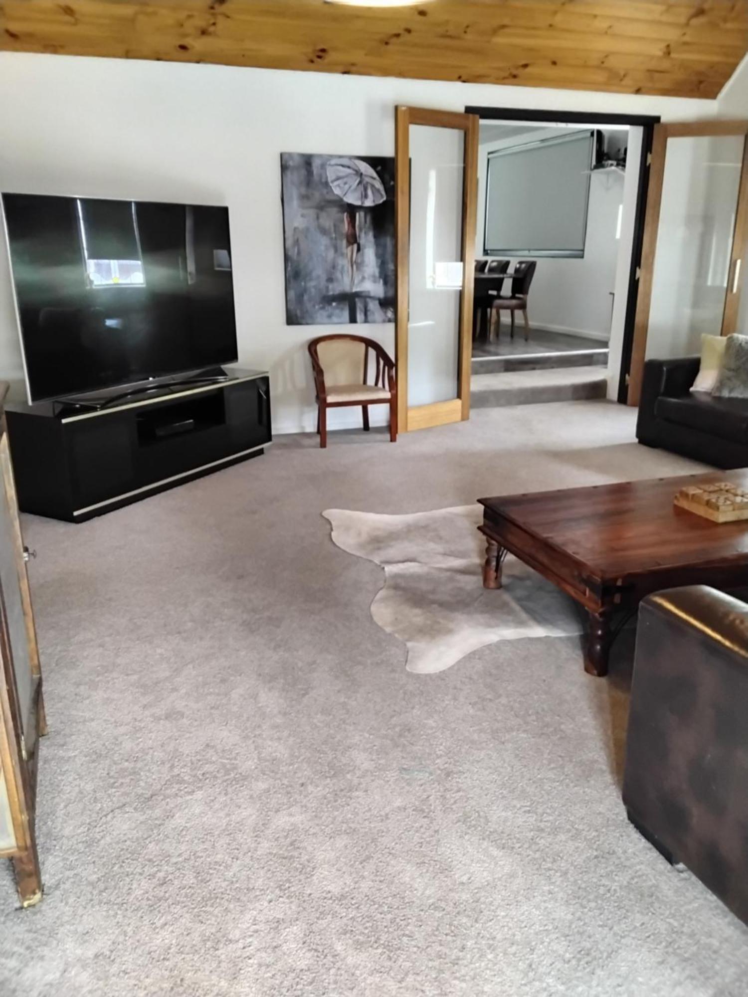 Coach House Inn Брайт Номер фото